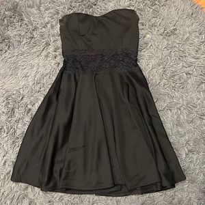 strapless dress
